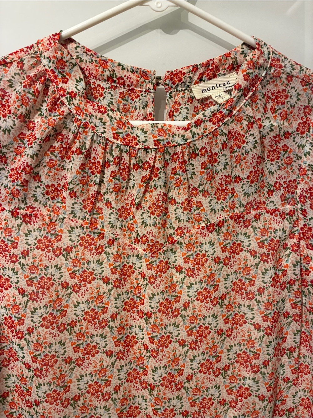 Two Floral Ruffle Sleeve Blouses - Picture 5 of 6